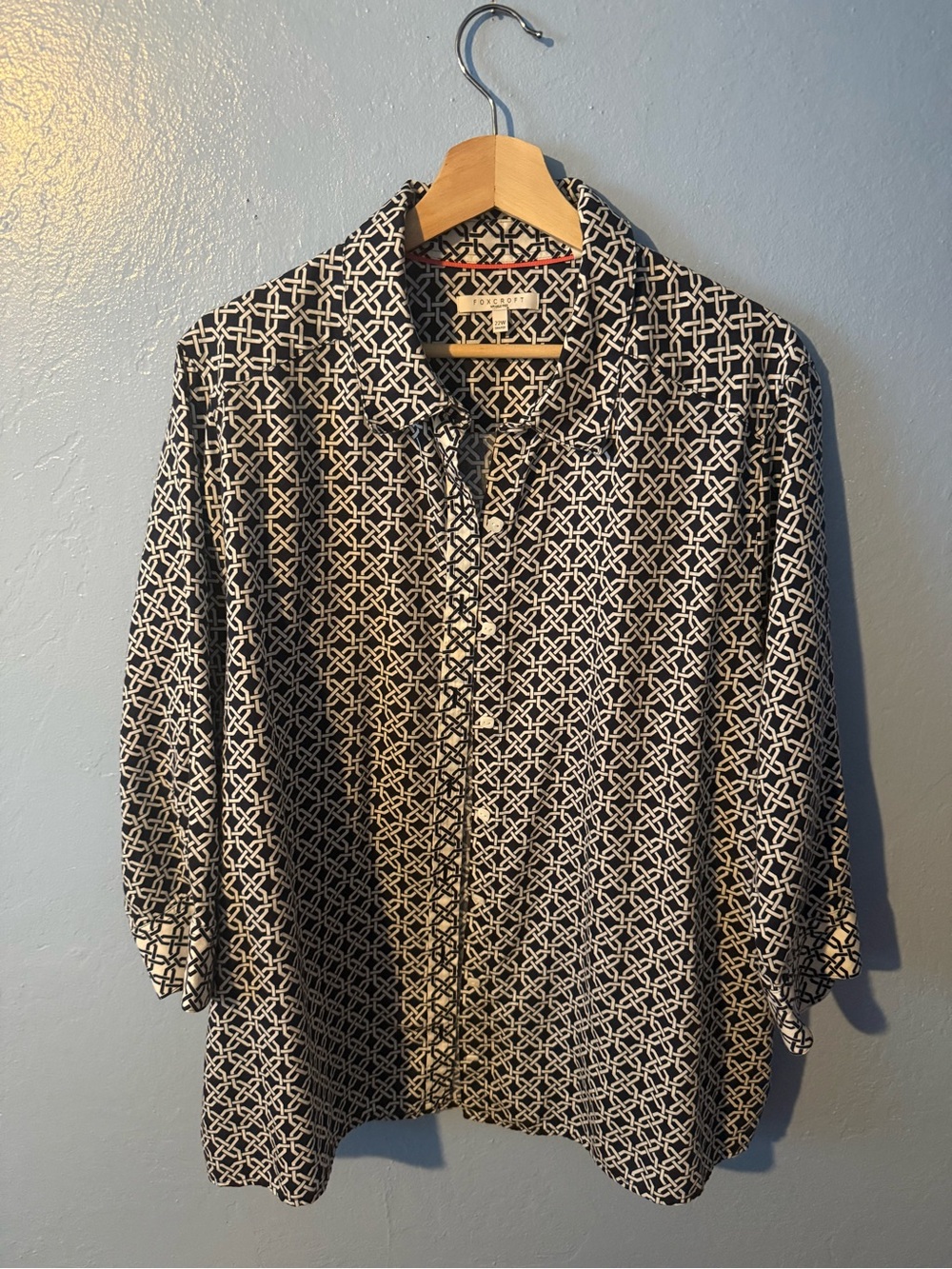 Foxcroft 🦊 Wrinkle-Free Geometric-Print Button-Up 3/4 Sleeve - Navy & White